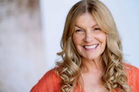 Jan Roper's Instagram, Twitter & Facebook