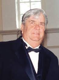 Louis Hood's Instagram, Twitter & Facebook