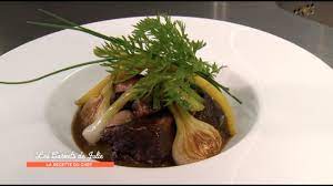 Recette Boeuf Bourguignon De Thierry Marx Les Carnets De Julie Le Boeuf Bourguignon Youtube