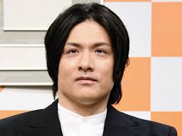 新型コロナ対策担当大臣を兼務した西村康稔経済再生大臣。 西村康稔大臣は、ネット上で 「ダンディ」「イケオジ (イケメンオヤジ) や、 「舘ひろし似」 などと言われており、 カッコイイと評判 のようです。 æ»å·è‹±æ²» ç™ºç†±ã¨å€¦æ€ æ„Ÿã§æ¤œæŸ» ã‚³ãƒ­ãƒŠã‹ã‚‚ã¨æ€–ã‹ã£ãŸ ç¾åœ¨ã¯å›žå¾© èŠ¸èƒ½ ãƒ‡ã‚¤ãƒªãƒ¼ã‚¹ãƒãƒ¼ãƒ„ Online