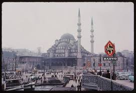 Sessiz Sokaklar Eski Istanbul U Hatirlatti Istanbul 1965 Te Nasildi 2020 Istanbul Camiler Seyahat Tutkusu