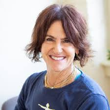 Natalie Tull's Instagram, Twitter & Facebook