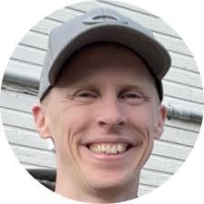 Andy Oakley's Instagram, Twitter & Facebook