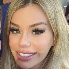 Amy Binion's Instagram, Twitter & Facebook