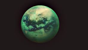 Descubren que Titán está envuelto en una gran masa de hielo ...