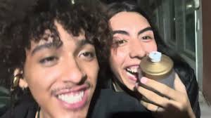 A charly se le salió la placenta en una boda por estar bailando  amadressssssssssssssssssss