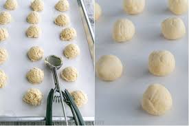 You can store in the freezer of you prefer. Almond Snowball Cookies Recipe Video Natashaskitchen Com