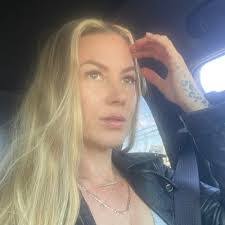 Gabby Moss's Instagram, Twitter & Facebook