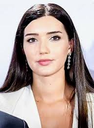 Sayfa programında iddia edilen bir habere göre necati şaşmaz, 2012 yılında evlendiği nagehan şaşmaz ile boşanıyor. Nagehan Sasmaz Kimdir Nagehan Sasmaz Hayati Ve Biyografisi
