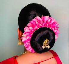 Onam hair style/5 different hair style for short, medium and long hair. 9 Stylish Hairstyles For Kerala Saree For Weddings Onam Lushlit