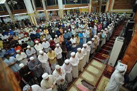 Ketetapan hukum ini adalah berdasarkan kepada kaedah fiqh iaitu yang bermaksud keadaan sempit yang. Hukum Meninggalkan Tiga Kali Solat Jumaat Ketika Covid 19 Oh Media