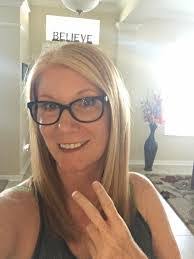 Daphne Waters's Instagram, Twitter & Facebook