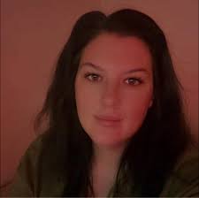 What are good nail places in New Castle Indiana for acrylic nails?