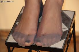 Piedi velati thena caminetto 01 133 (piedi-velati-thena-caminetto01-133.jpg)  Image - 84291646 - TurboImageHost.com