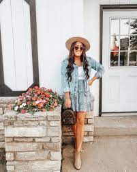 Fall Transition Outfit Denim Jacket Floral Skirt Tan Wide Brim Hat Quay Sunglasses Tan A Outfits With Hats Fall Transition Outfits Jeans Jackets For Women