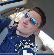 As a semi-crypto main I hate everyone that finds this funny #ApexLegends