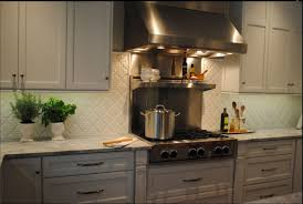 Bedrosians luxembourg arabesque palais blend ogee lantern shape stone mosaic tile textured finish. Arabesque Tile Kitchen Backsplash Westside Tile And Stone