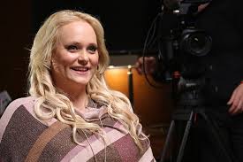 Ed è proprio in quell'anno che la arcuri debutta cinematograficamente nel film di. In A Tv Interview Jennifer Arcuri Says She Warned Boris Johnson To Come Clean Daily Mail Online