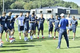 Чемпіонати, огляди, зведення, трансфери та пропонував їсти собачий корм: Ostanni Novini Z Taboru Zbirnoyi Ukrayini Vidnovlennya Trenuvannya Ta Perelit Do Madrida Oficijnij Sajt Ukrayinskoyi Asociacyiyi Futbolu