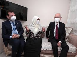 Birilerinin chp lideri kılıçdaroğlu'nun evine girmek istediğini söylediğini belirten doruk, bu esnada itişme yaşandı. Kilicdaroglu Istanbul Da Ev Ve Mahalle Ziyareti Yapti Istanbulgercegi Com