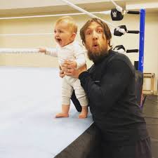 My daddy handing me to my big sister nikki for the first time. Wwe Super Dads And Their Kids Wrestlingworld