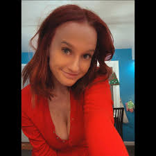 Who is a highly recommended local photographer for family pictures in  DeKalb/Sycamore IL?