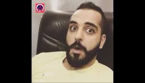 بؤؤؤؤمممم في منتصف الجبهة واللهي 😂😂