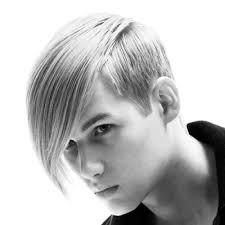 As for the straight hairstyle, you can pair it wit some layers which look fabulous and splendid because they can create much volume and besides, bangs can add more volume to your hair. 70 Skater Haircut