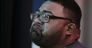 Josh Jacobs, Tulsa native and NFL running back, buys his father a house in  Owasso