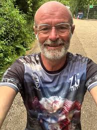 Recovery run 🏃‍♂️ in my new T-shirt ❤️🏃‍♂️