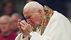 Top cardinal urges prayers for ailing Pope