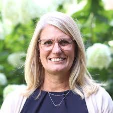 Danyella Johnson's Instagram, Twitter & Facebook