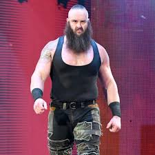 Photos Big Show Meets Braun Strowman In Colossal Clash Braun Strowman Wwe Superstars Big Show