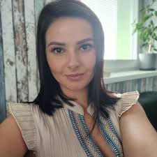 ❤️ VALENTÍNSKA SÚŤAŽ ❤️ s AZUL Hotel & Restaurant Zapojte sa do súťaže a  vyhrajte VALENTÍNSKE MENU pre 2 osoby. Podmienky súťaže: ❣️ dajte like na  našu stránku, ❣️ zdieľajte na svojom