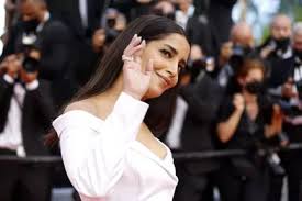 Alors que l'édition 2020 a été annulée en raison de la crise sanitaire, le festival de cannes aura bien lieu cette année. Festival De Cannes 2021 Le Tapis Rouge De La Ceremonie D Ouverture