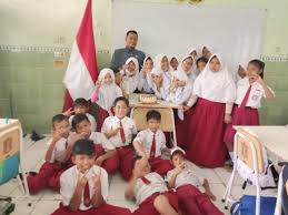 Posted by nanang ajim | posted on 10:54 pm dengan semakin tingginya minat masyarakat umum terhadap batik, para pelaku industri batik di banyuwangi pun. Tema 6 Pat Penilaian Akhir Tahun 5b Sdn Banjarsugihan Ii Quiz Quizizz