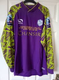 Available in a range of colours and styles for men, women, and everyone. Sheffield Wednesday Goalkeeper Football Shirt 2015 2016 Sponsored By Chansiri
