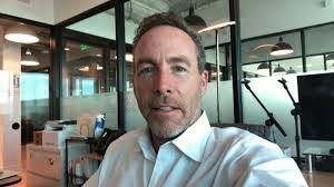 Chris Hotze's Instagram, Twitter & Facebook