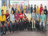 تونكو عبدالرحمن ڤوترا الحاج ابن المرحوم سلطان عبدالحميد حاليم شه) dmn, dk, duk, ac, ch; Reunion Smk Dang Anum Selepas 40 Tahun Terpisah Berita Gps Bestari