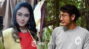 Personal thalita latief atau lengkapnya thalita annemarie latief adalah seorang bintang akting film dan sinetron indonesia yang lahir di jakarta pada tanggal 6 desember 1988. Pernah Jalin Hubungan Thalita Latief Ungkap Doanya Untuk Pernikahan Dimas Anggara Tribunstyle Com