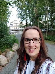 𝗪𝗮𝗹𝗸 𝗬𝗼𝘂𝗿 𝗢𝘄𝗻 𝗣𝗮𝘁𝗵 Some days, life will lift you up; other… 