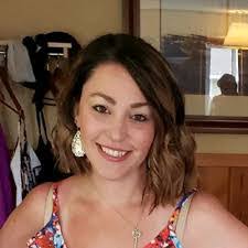 Jennifer Peloquin's Instagram, Twitter & Facebook