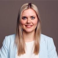 Melissa Gartner's Instagram, Twitter & Facebook