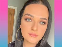 Helena Baker's Instagram, Twitter & Facebook