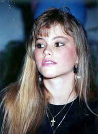 Sofía vergara emma roberts jennifer aniston eva mendes. Sofia Vergara S Blond Hair Color Photo Glamour