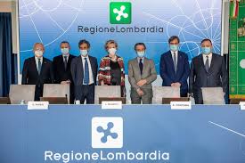 Il personale scolastico e universitario che lavora in una regione diversa da quella di residenza, anche se non appartiene alla categoria degli assistiti del servizio sanitario della regione, dove lavora (non residente, senza scelta del medico) può scegliere di essere vaccinato in regione lombardia. Vaccinazione Di Massa La Regione Punta Anche Sulle Aziende Pronto Il Protocollo Ora Servono Le Dosi Ciaocomo