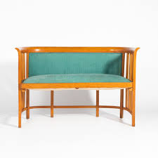 Hoffmann designs opened new doors in the world of design from the end of the 1800s to the 1900s. Josef Hoffmann Sofa Vienna 1900 S 156919