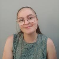 Julia Markey's Instagram, Twitter & Facebook