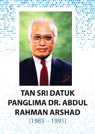 Topik dibincangkan kemasukan pelajar ke ipt secara fizikal bersama ybhg. Kpm Senarai Ketua Pengarah