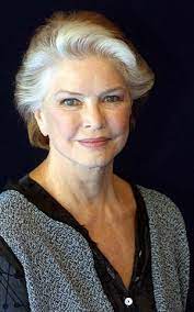 Ellen Burstyn Nana Ageless Beauty Aging Beautifully Aging Gracefully